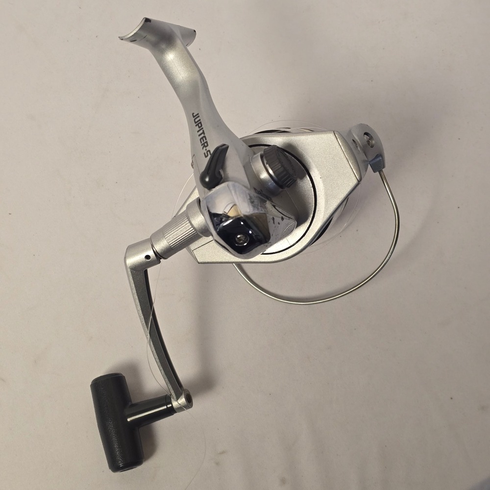 Daiwa Jupiter-S 5000 Spinning Fishing Reel Silver Lifetime Bail Rear Drag - Picture 4 of 5